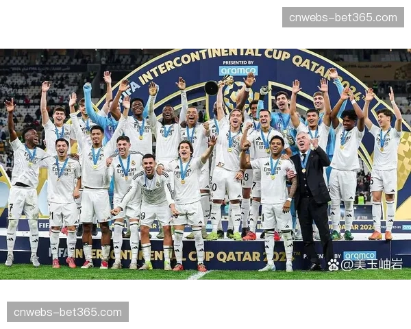 科莫队黑马之旅：从升班马到欧冠资格竞争者的赛季历程